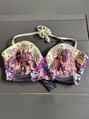 Maaji Teal-Trim Floral tiger Print Bikini Top